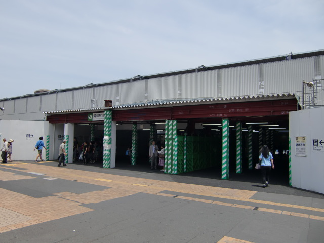 駅舎 (西口)