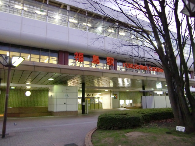 駅舎 (西口)