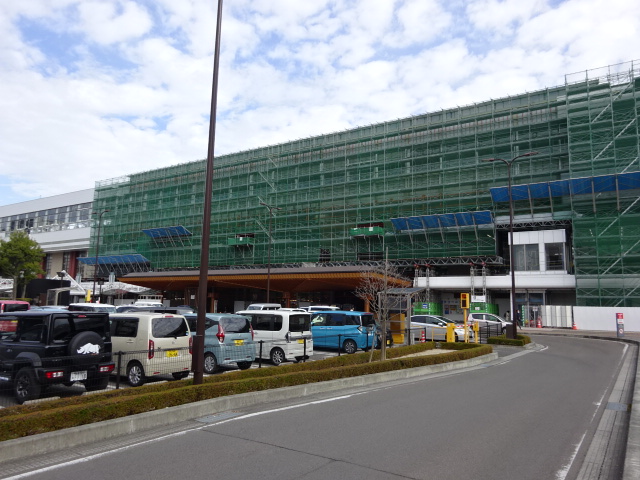 駅舎 (西口)