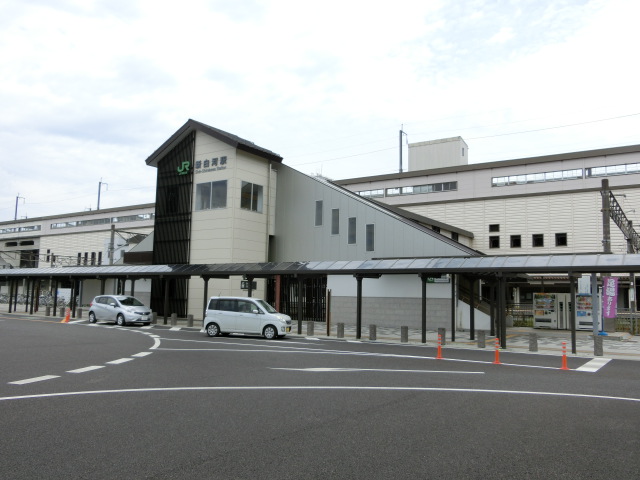 駅舎 (西口)