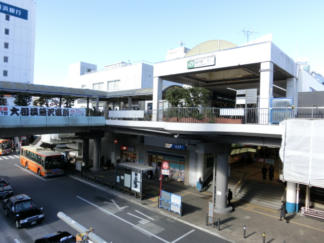 駅舎 (南口)