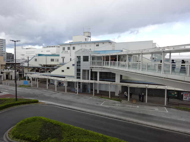 駅舎 (南口)