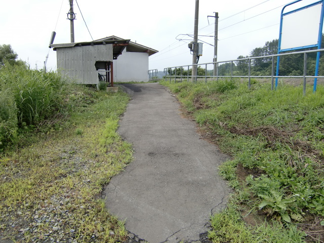 駅出入口