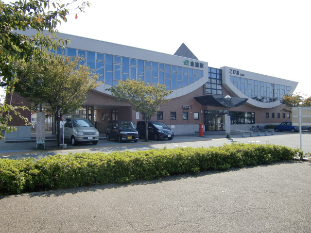 駅舎 (西口)
