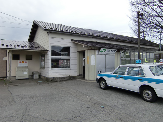 駅舎 (西口)