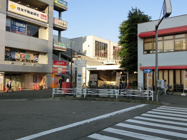 駅舎 (西口)