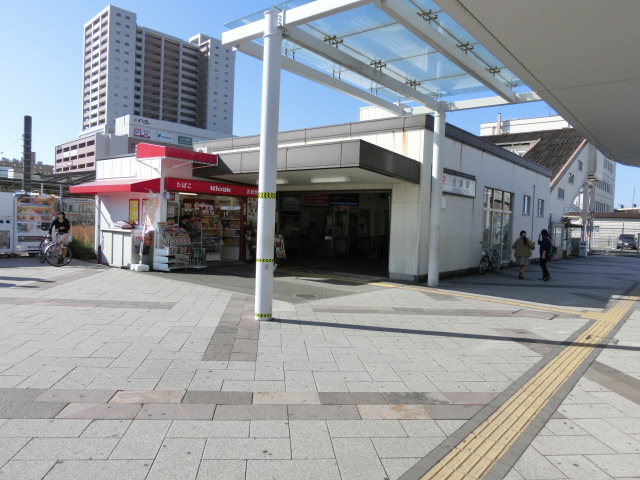 駅舎 (北口)