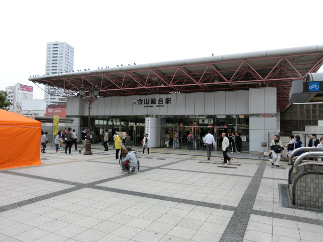 駅舎 (南口)