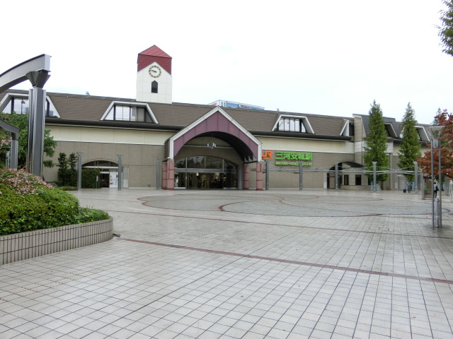 駅舎 (南口)