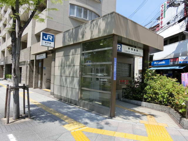 駅出入口1