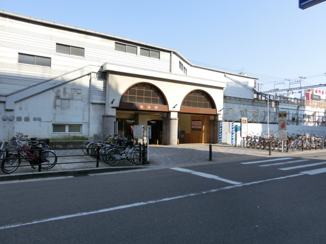 駅舎 (西口)