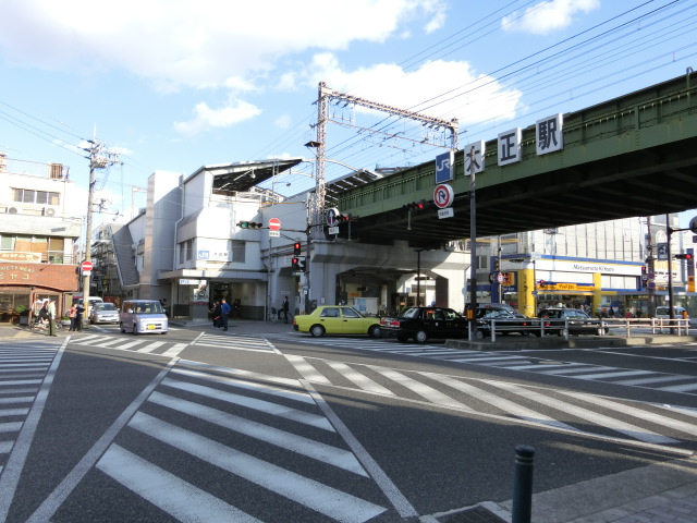 駅舎 (北口)