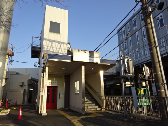 駅舎 (北口)
