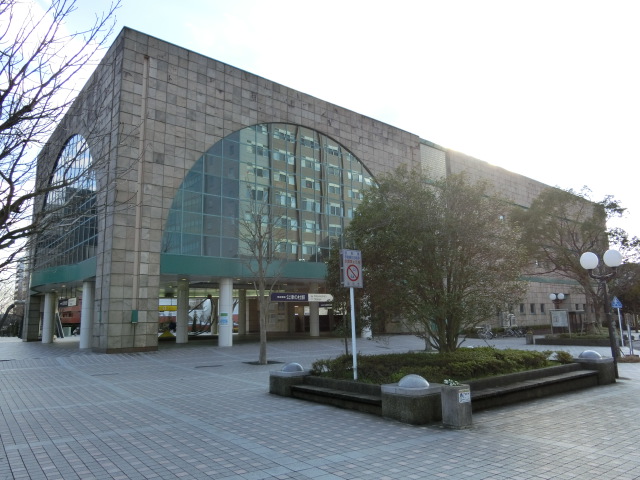 駅舎 (北口)