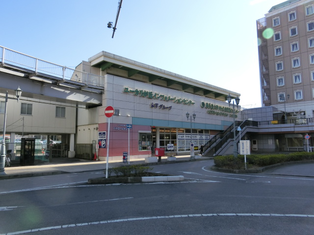駅舎 (山万)