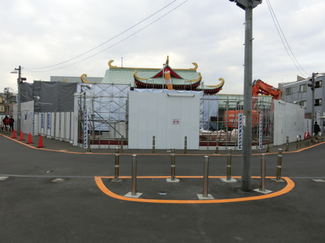 駅舎 (工事中)