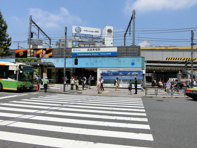 駅舎 (早稲田口)