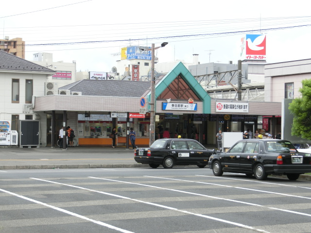 駅舎 (東口)