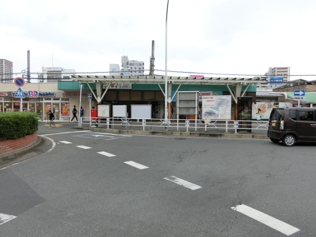 駅舎 (西口)