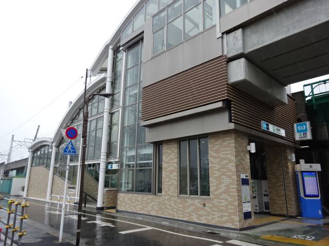 駅出入口 (出口1)
