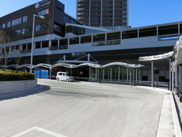 駅舎 (正面口2)
