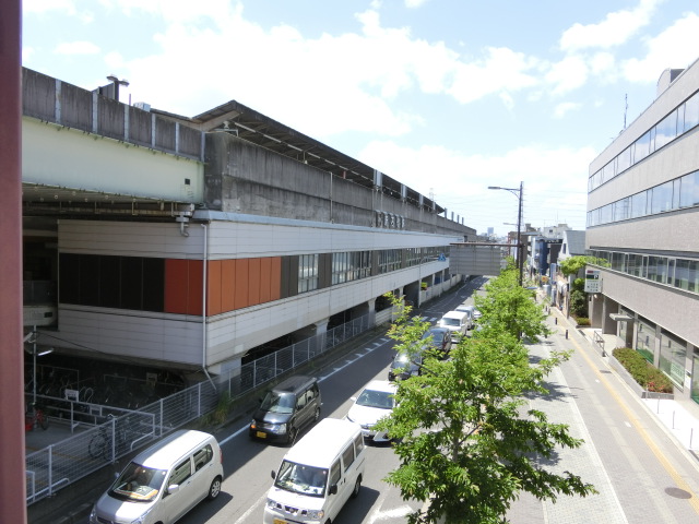 駅舎 (北口)