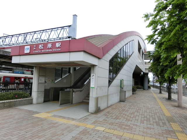 駅舎 (南口1F)