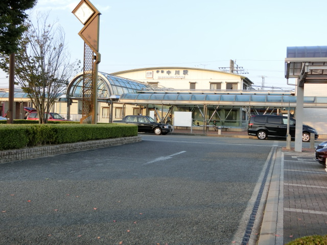 駅舎 (西口)