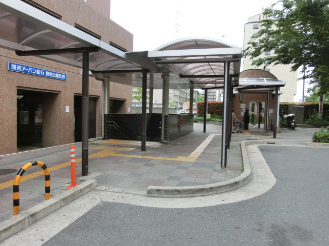 駅舎 (西口)