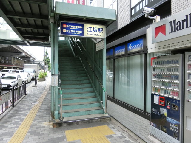 駅出入口6